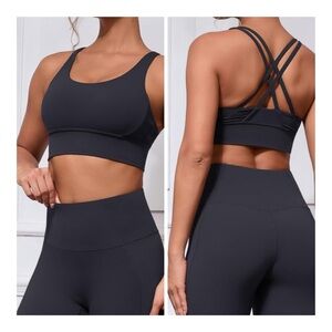 Grace Form 𖤓 Strappy Sports Bra for Women Padded Push Up Sport Bra.